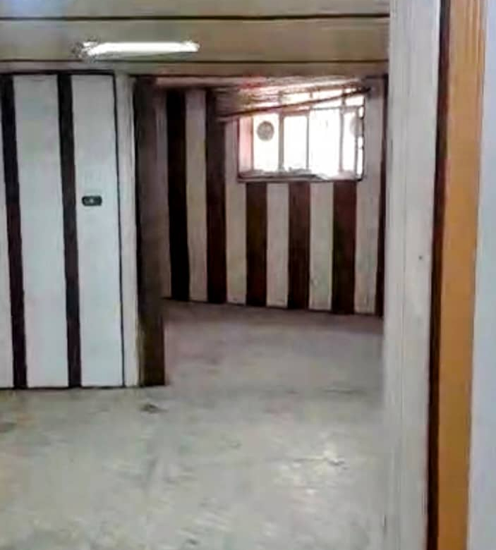 مساحة للإيجار | موقع مميز | تحتاج صيانة