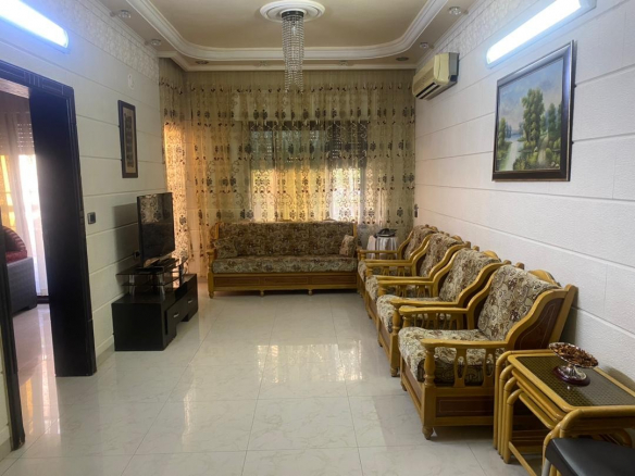 منزل للإيجار | مفروش بإكساء جيد | منطقة البرامكة